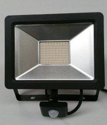 Fluter 30 W. LED m. Bewegungsmelder 2100 lm IP 65